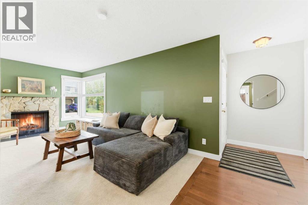 35 Millbank Road SW, Calgary, Alberta  T2Y 2B6 - Photo 4 - A2311078
