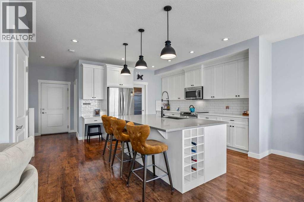 68 Legacy Manor SE, Calgary, Alberta  T2x 2E9 - Photo 4 - A2311577