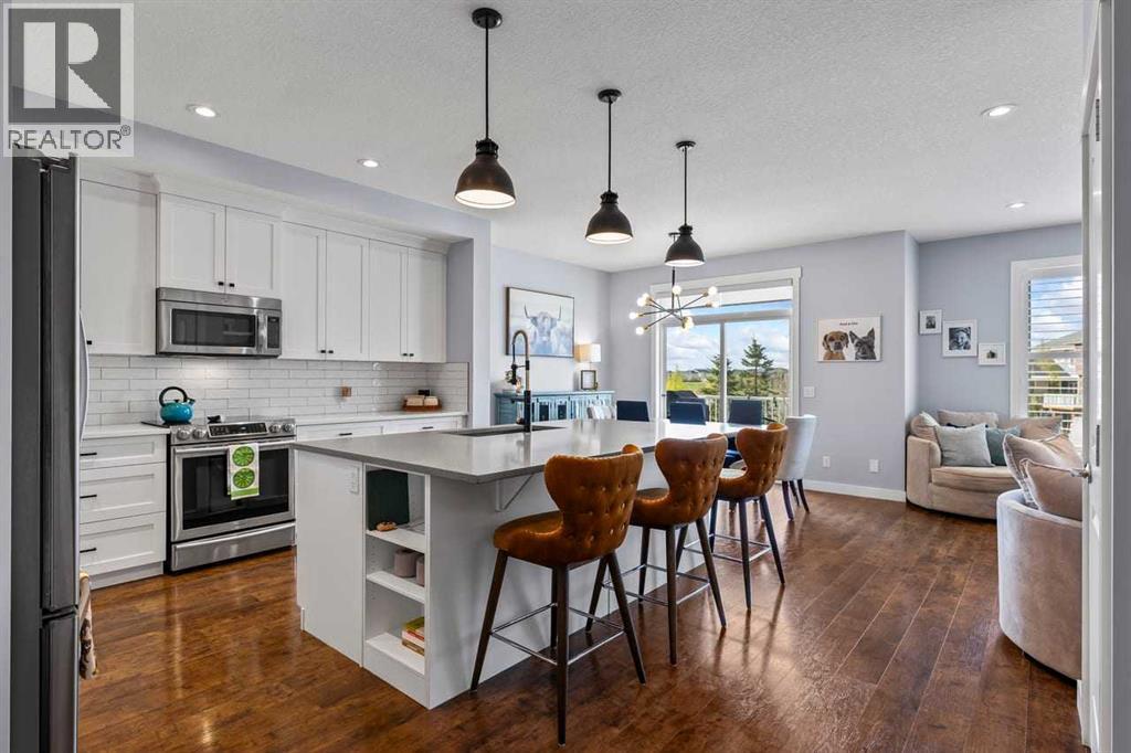 68 Legacy Manor SE, Calgary, Alberta  T2x 2E9 - Photo 3 - A2311577