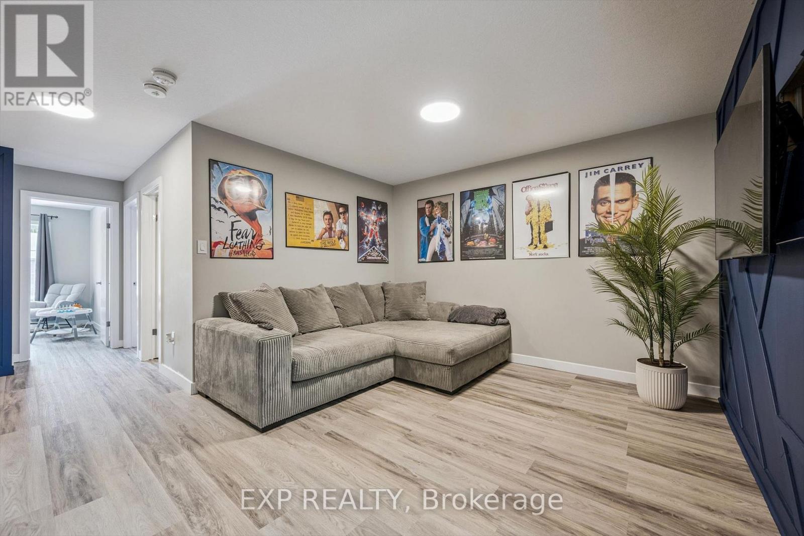 907 Robert Ferrie Drive, Kitchener, Ontario  N2R 0P2 - Photo 16 - X13140986