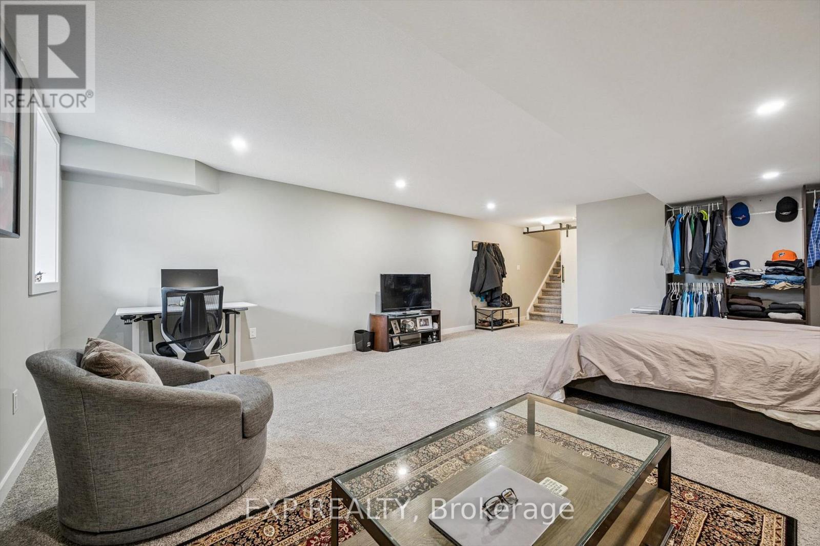 907 Robert Ferrie Drive, Kitchener, Ontario  N2R 0P2 - Photo 29 - X13140986