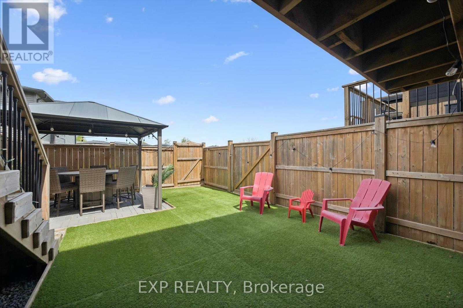 907 Robert Ferrie Drive, Kitchener, Ontario  N2R 0P2 - Photo 35 - X13140986