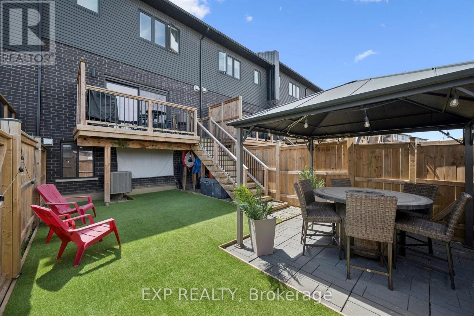907 Robert Ferrie Drive, Kitchener, Ontario  N2R 0P2 - Photo 36 - X13140986