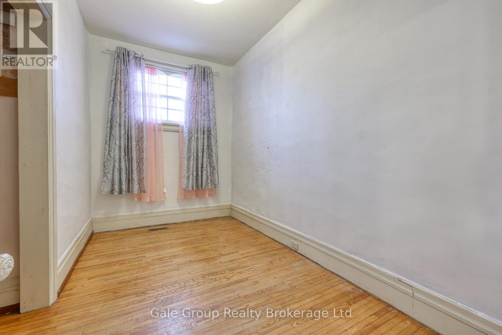 160 Riddell Street, Woodstock, Ontario  N4S 6M8 - Photo 10 - X12943150