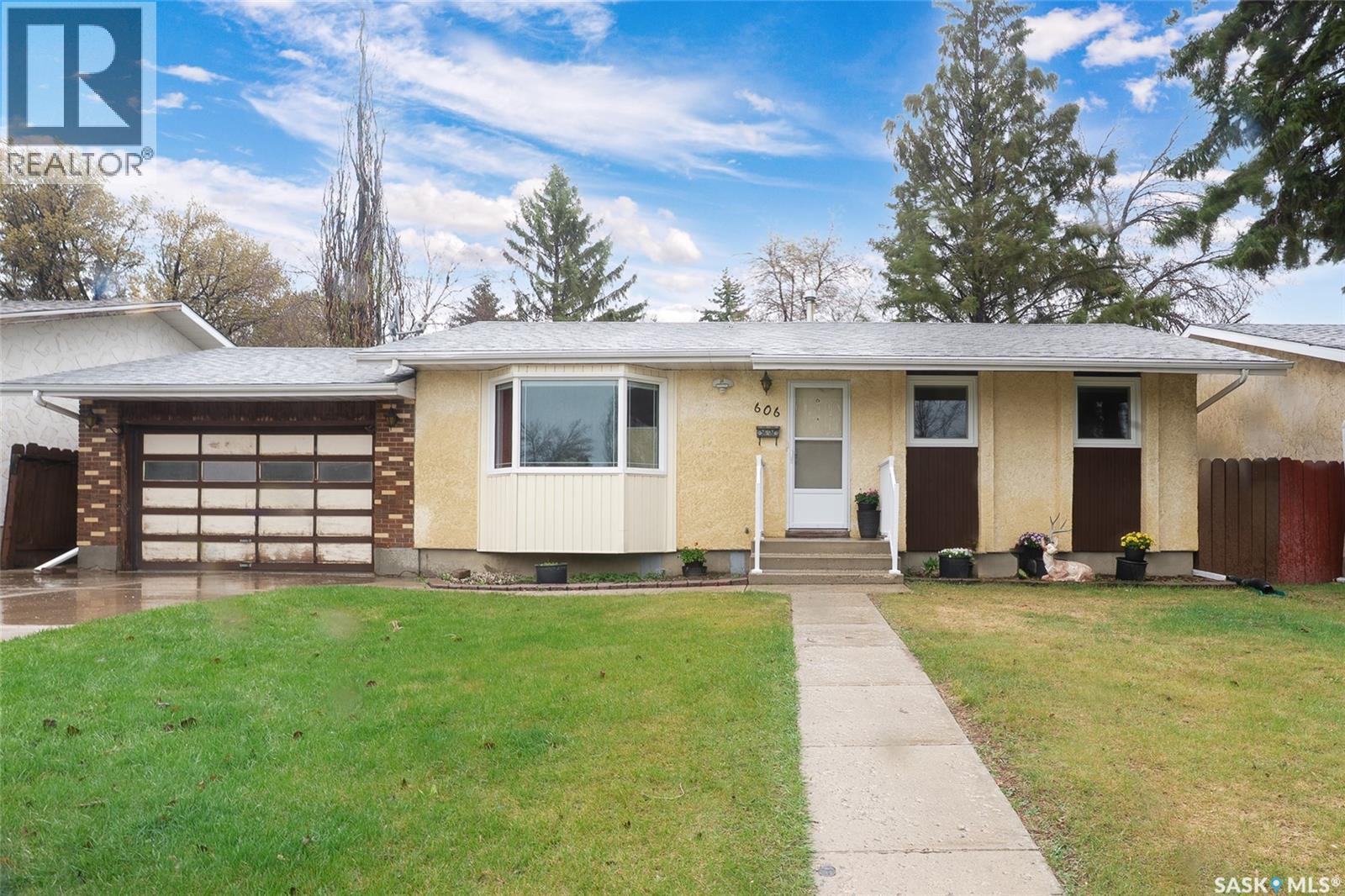 606 Wardlow ROAD, Saskatoon, Saskatchewan