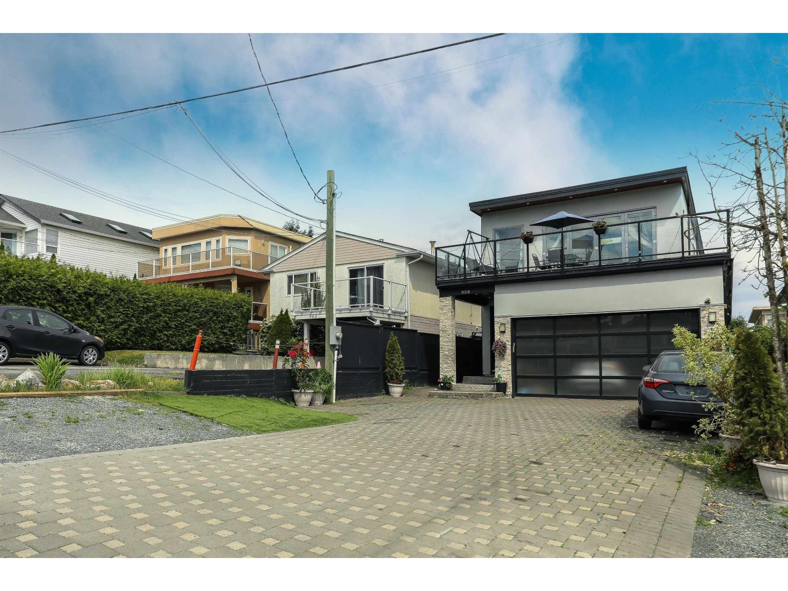 958 Keil Street, White Rock, British Columbia  V4B 4V7 - Photo 3 - R3120446
