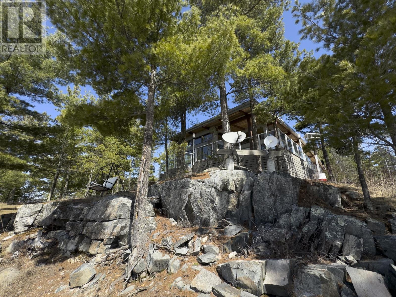 447 Hopkins Bay Rd, Fort Frances, Ontario  P9A 3M3 - Photo 37 - TB2601069