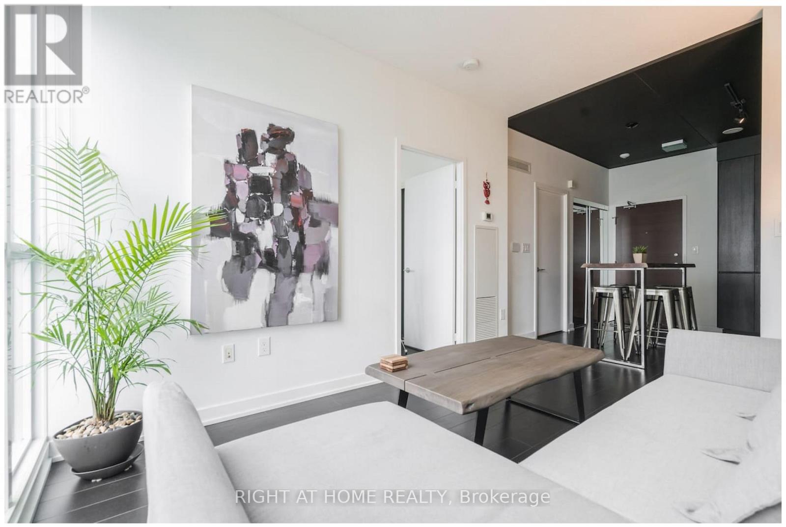 3203 - 15 ICEBOAT TERRACE, Toronto, Ontario