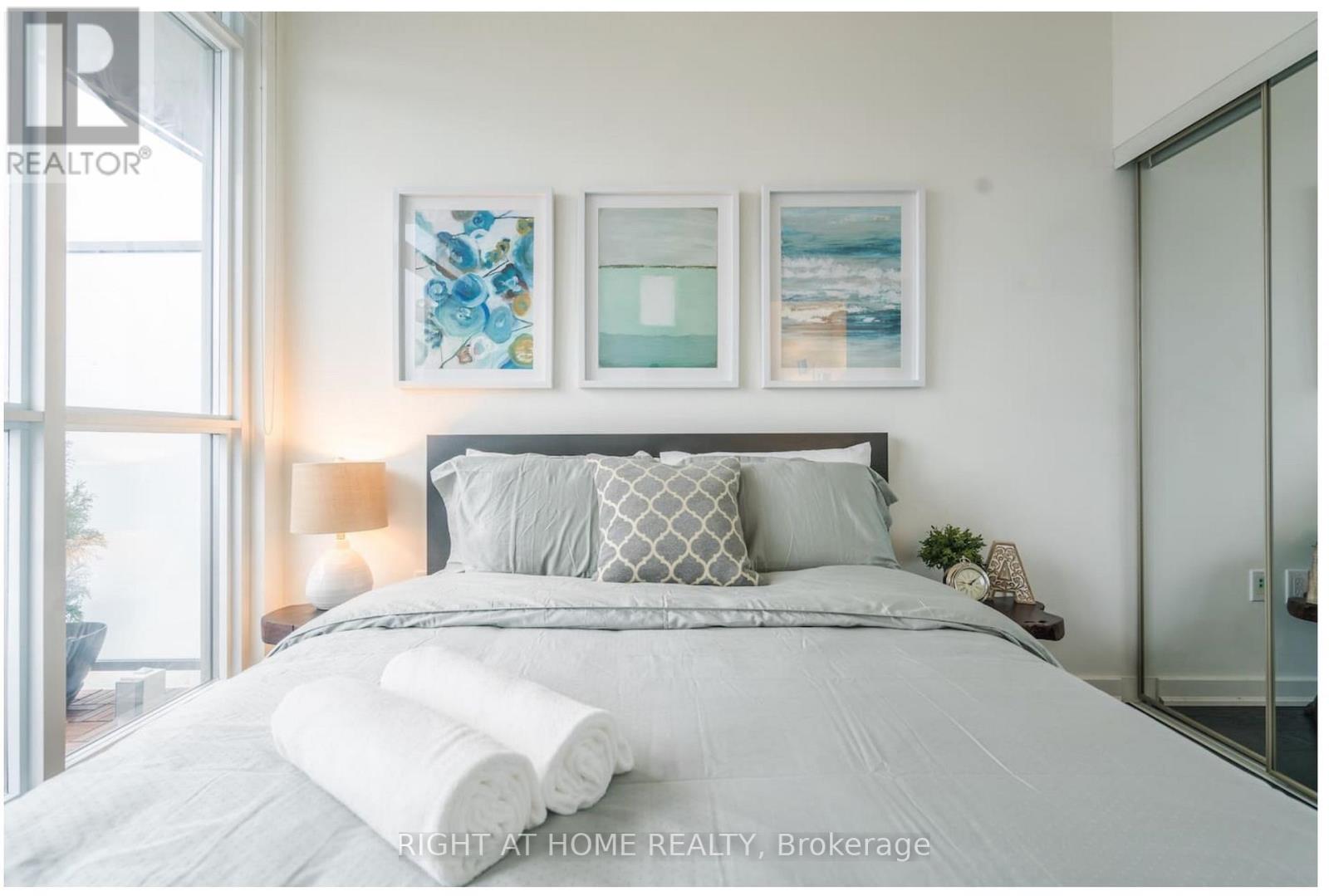 3203 - 15 Iceboat Terrace, Toronto, Ontario  M5V 4A5 - Photo 12 - C13140994