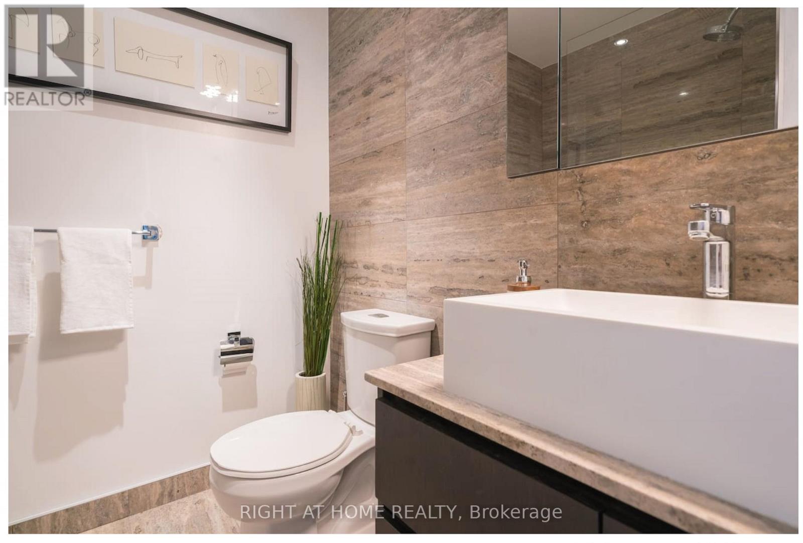 3203 - 15 Iceboat Terrace, Toronto, Ontario  M5V 4A5 - Photo 15 - C13140994