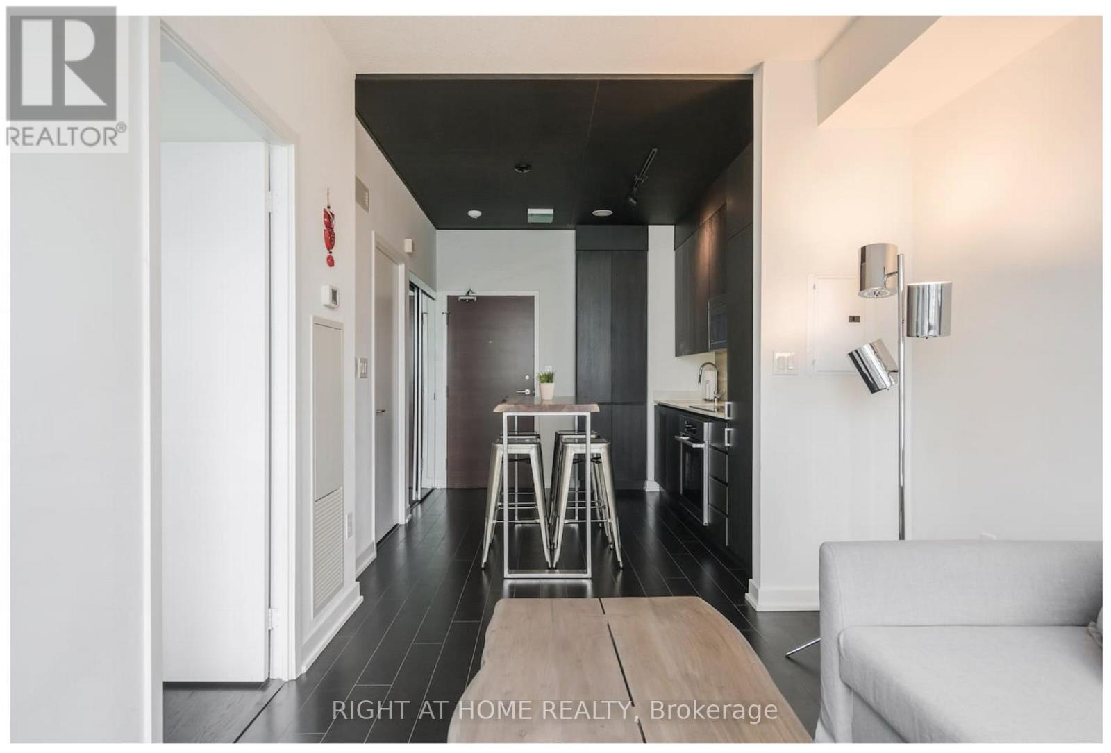 3203 - 15 Iceboat Terrace, Toronto, Ontario  M5V 4A5 - Photo 5 - C13140994