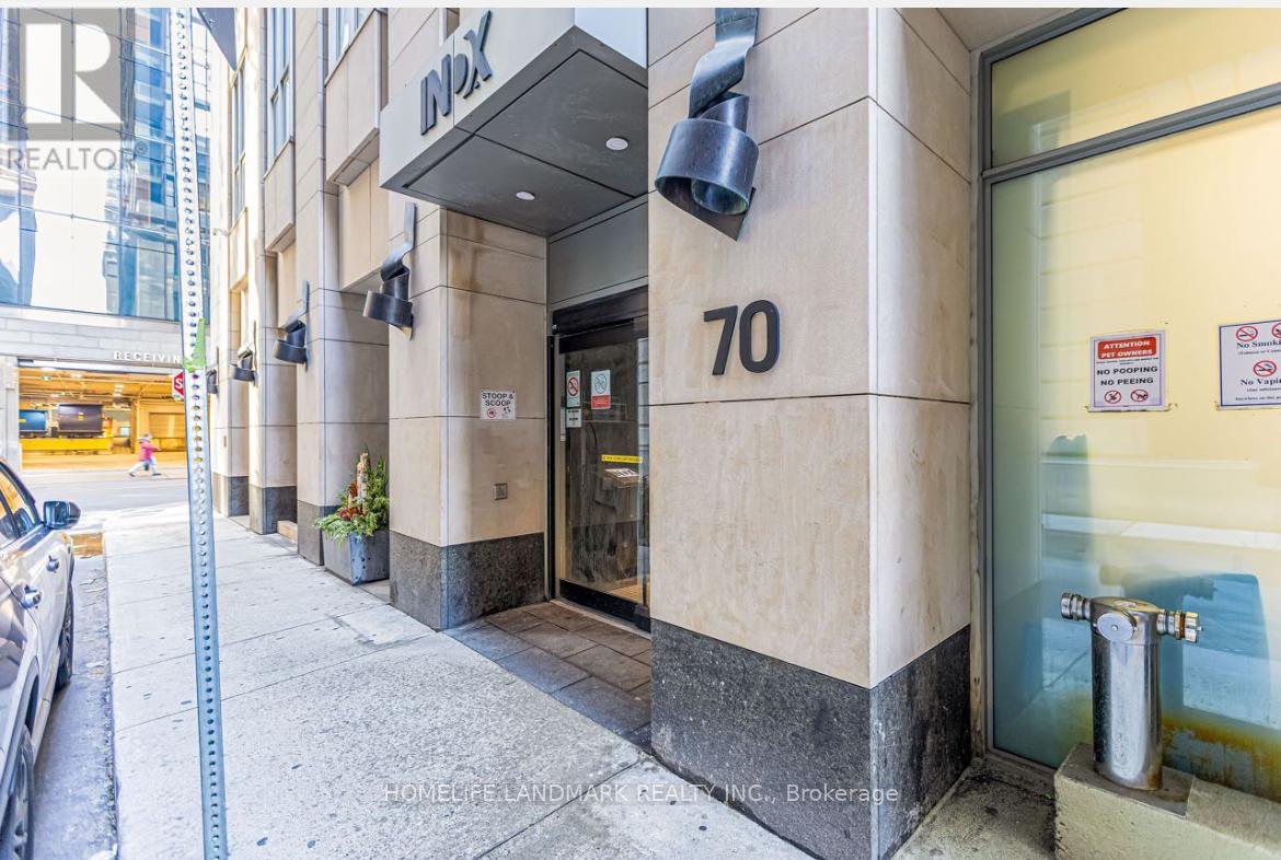 1215 - 70 Temperance Street, Toronto, Ontario  M5H 4E8 - Photo 2 - C13141022