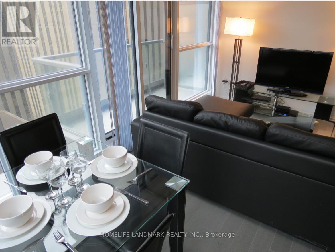 1215 - 70 Temperance Street, Toronto, Ontario  M5H 4E8 - Photo 8 - C13141022