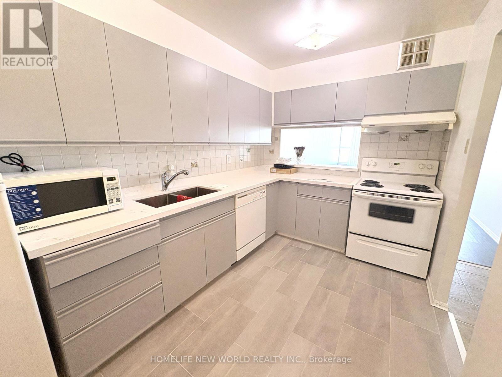 1811 - 2365 Kennedy Road, Toronto, Ontario  M1T 3S6 - Photo 5 - E13141020