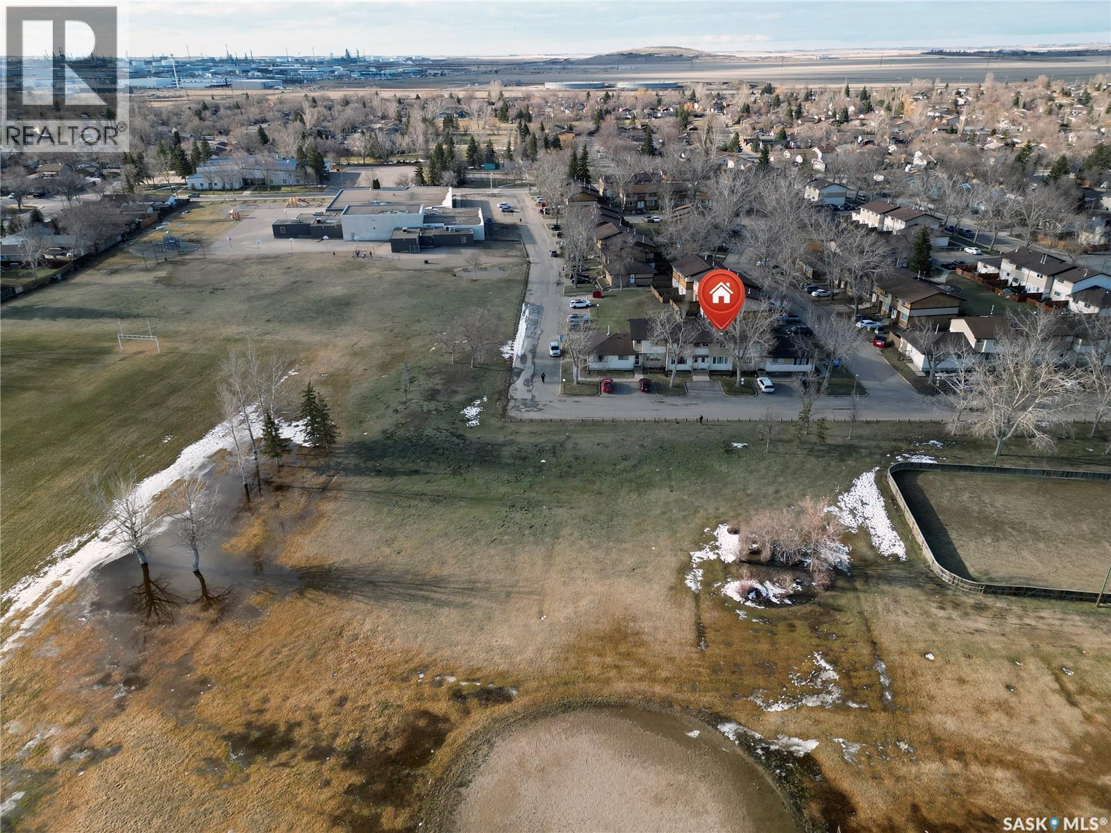 91 Mackenzie Way, Regina, Saskatchewan  S4N 5M8 - Photo 7 - SK034737