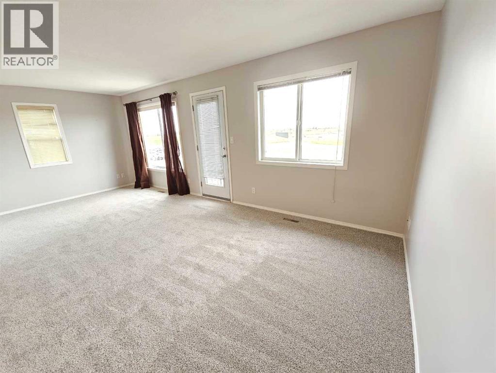 4, 11 Highlands Place W, Lethbridge, Alberta  T1J 4X8 - Photo 9 - A2309689