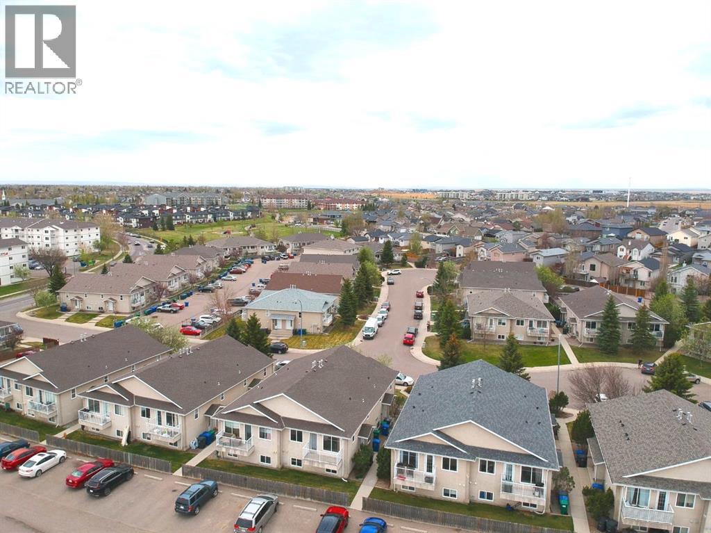 4, 11 Highlands Place W, Lethbridge, Alberta  T1J 4X8 - Photo 5 - A2309689