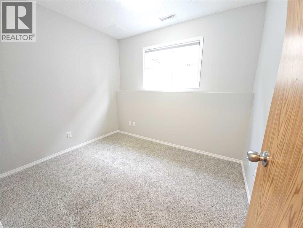4, 11 Highlands Place W, Lethbridge, Alberta  T1J 4X8 - Photo 17 - A2309689