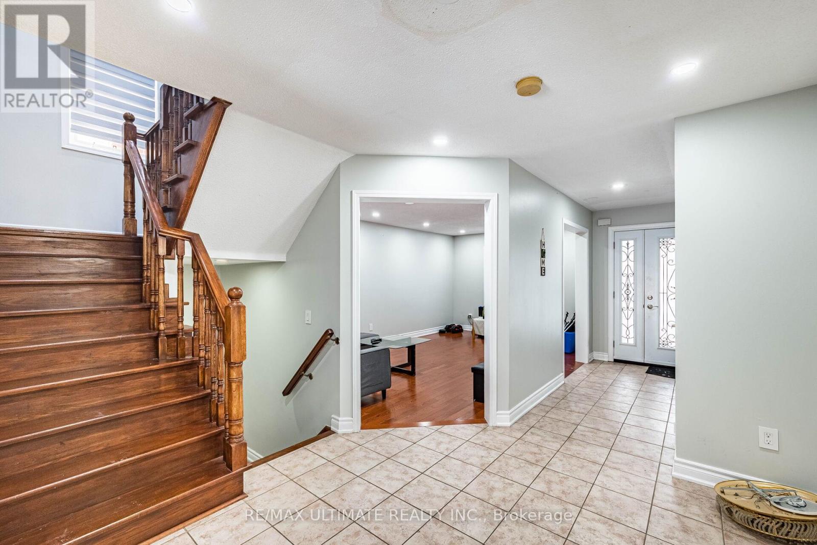 22 Beresford Crescent, Brampton, Ontario  L6P 2M2 - Photo 7 - W13141016
