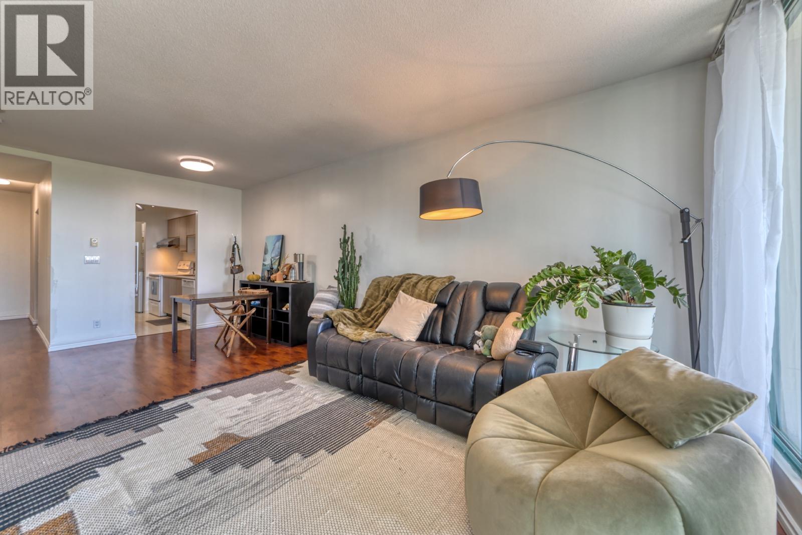 701 8851 LANSDOWNE ROAD, Richmond, British Columbia