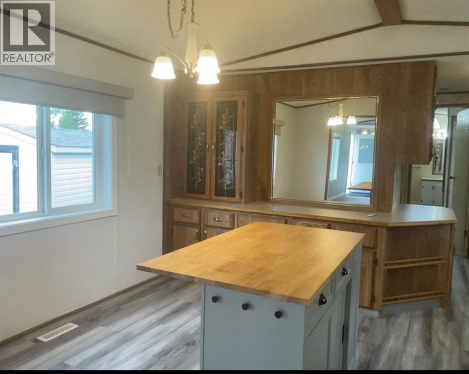 12 Westover Crescent, Claresholm, Alberta  T0L 0T0 - Photo 3 - A2311036