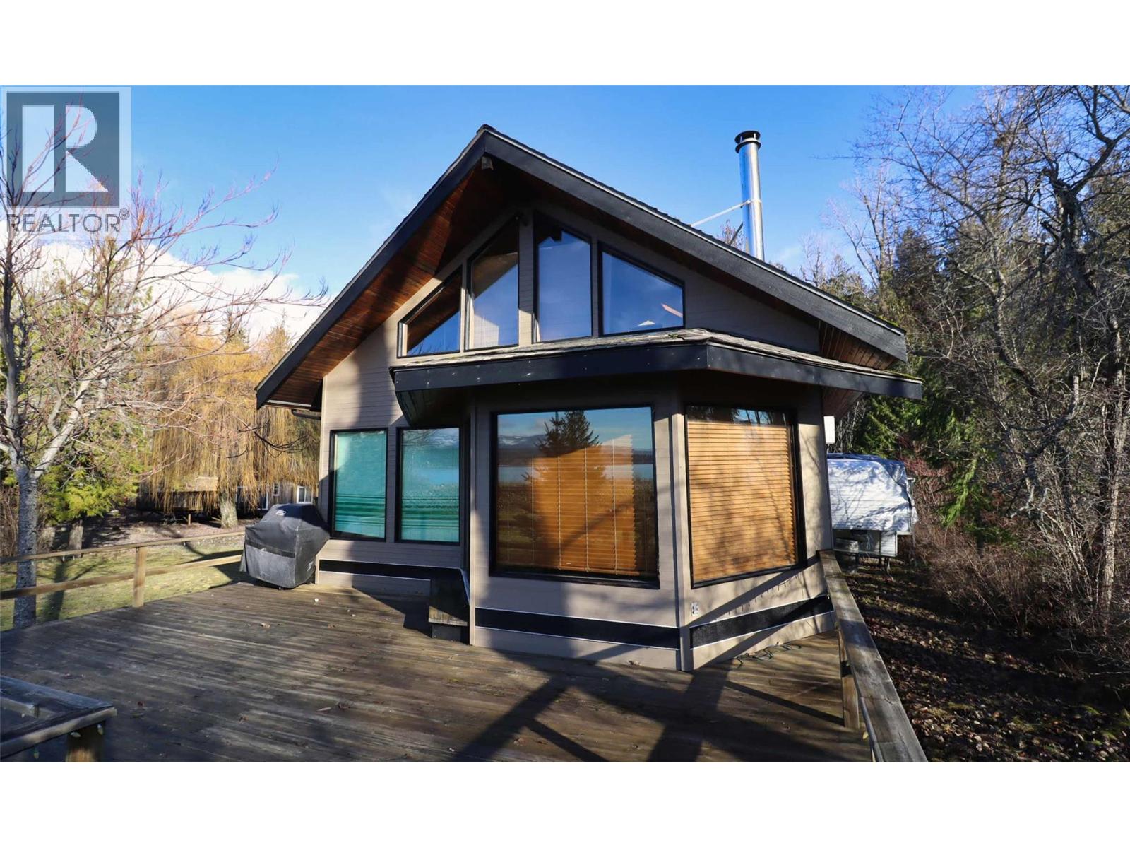 6884 Squilax-Anglemont Road, Magna Bay, British Columbia  V0E 1M7 - Photo 43 - 10373549