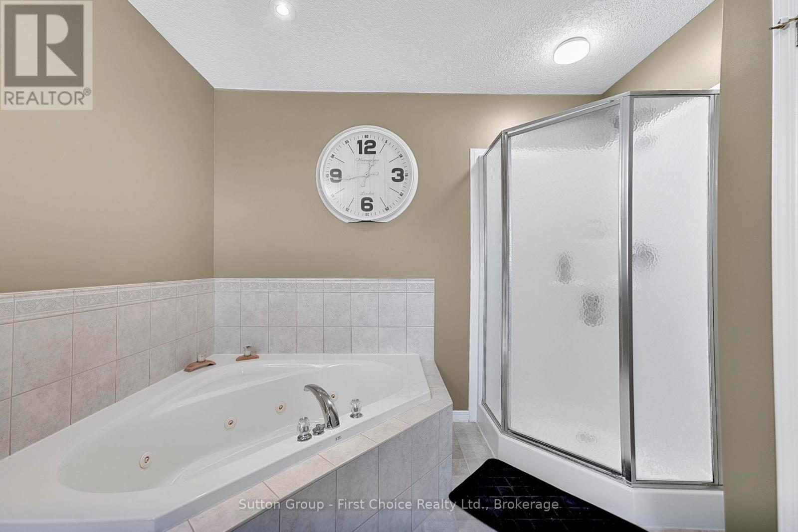 670 Reid Crescent, North Perth, Ontario  N4W 0A1 - Photo 25 - X12998724