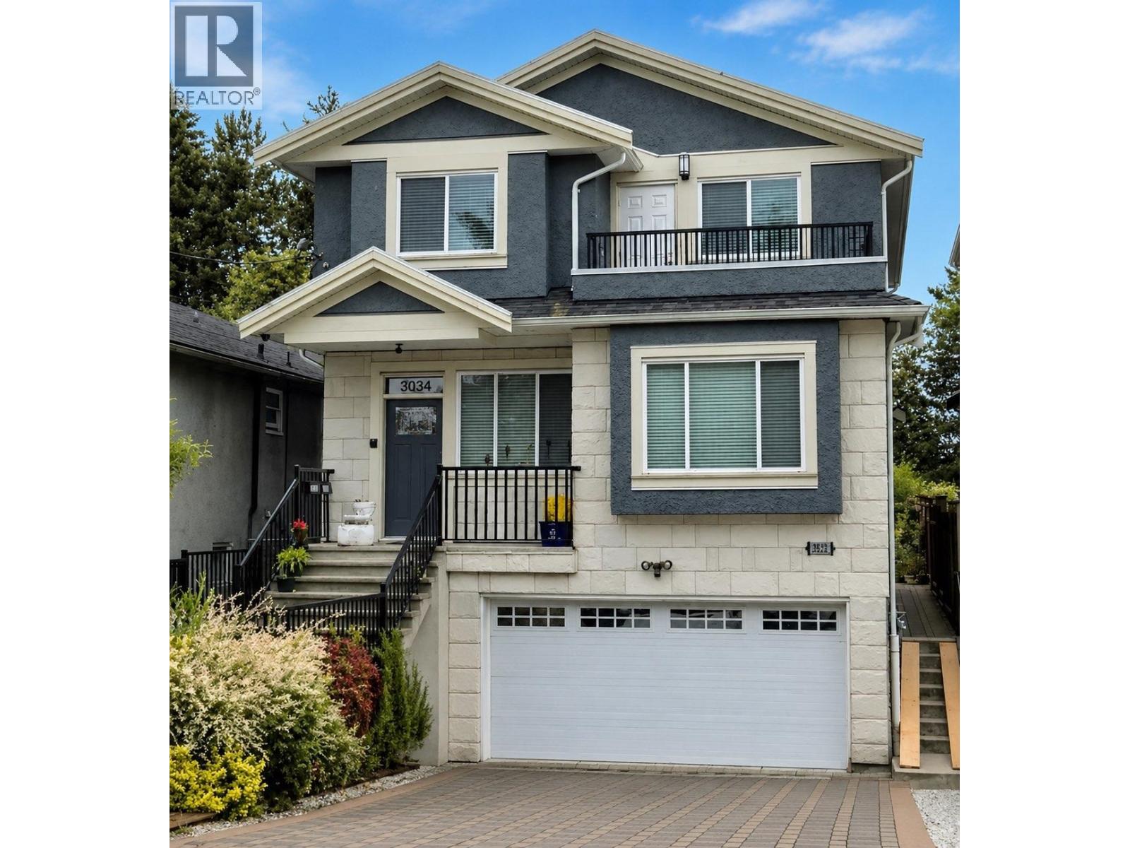 3034 KINGS AVENUE, Vancouver, British Columbia