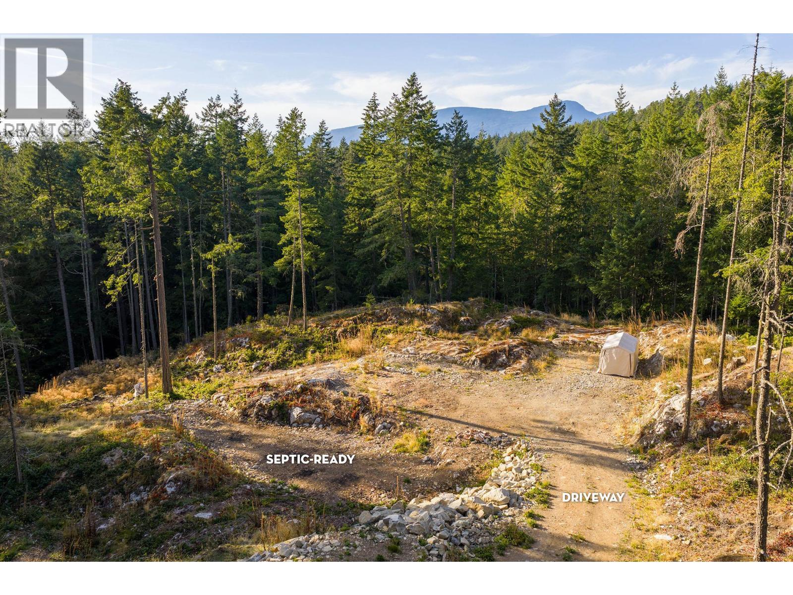 1570 Douglas Road, Bowen Island, British Columbia  V0N 1G2 - Photo 3 - R3052556