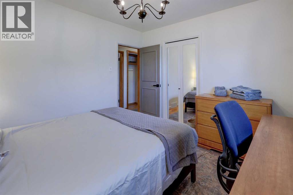 3419 Morley Trail NW, Calgary, Alberta  T2M 4H3 - Photo 18 - A2310942