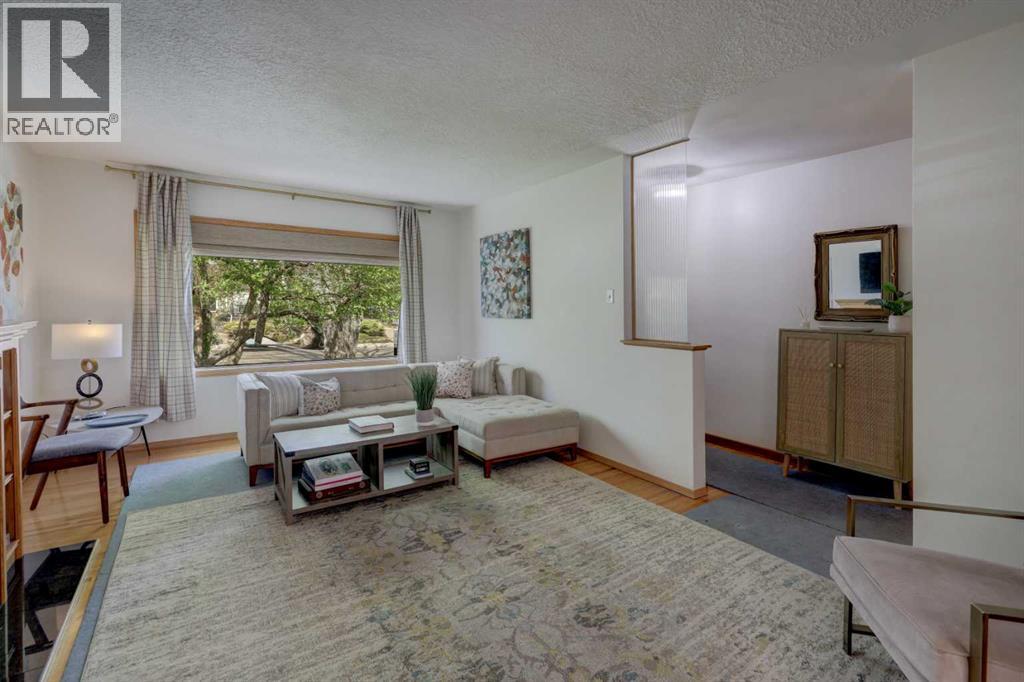 3419 Morley Trail NW, Calgary, Alberta  T2M 4H3 - Photo 4 - A2310942