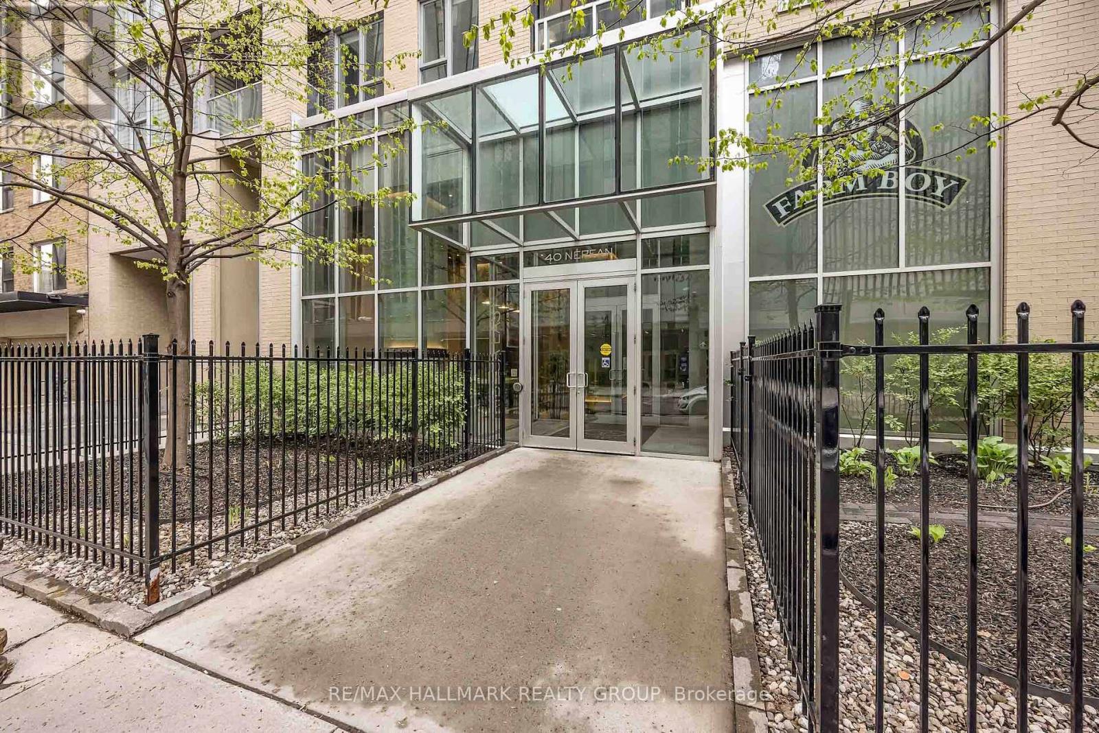 1905 - 40 Nepean Street, Ottawa, Ontario  K2P 0X5 - Photo 4 - X13141034