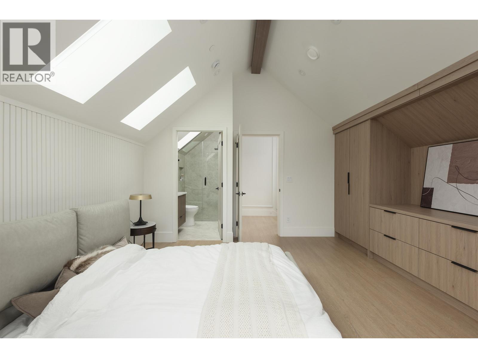 2 3391 Victoria Drive, Vancouver, British Columbia  V5N 4M3 - Photo 7 - R3124620