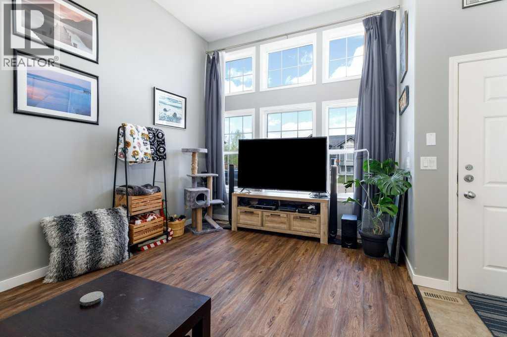 19 Ibbotson Close, Red Deer, Alberta  T4R 0C6 - Photo 3 - A2310841
