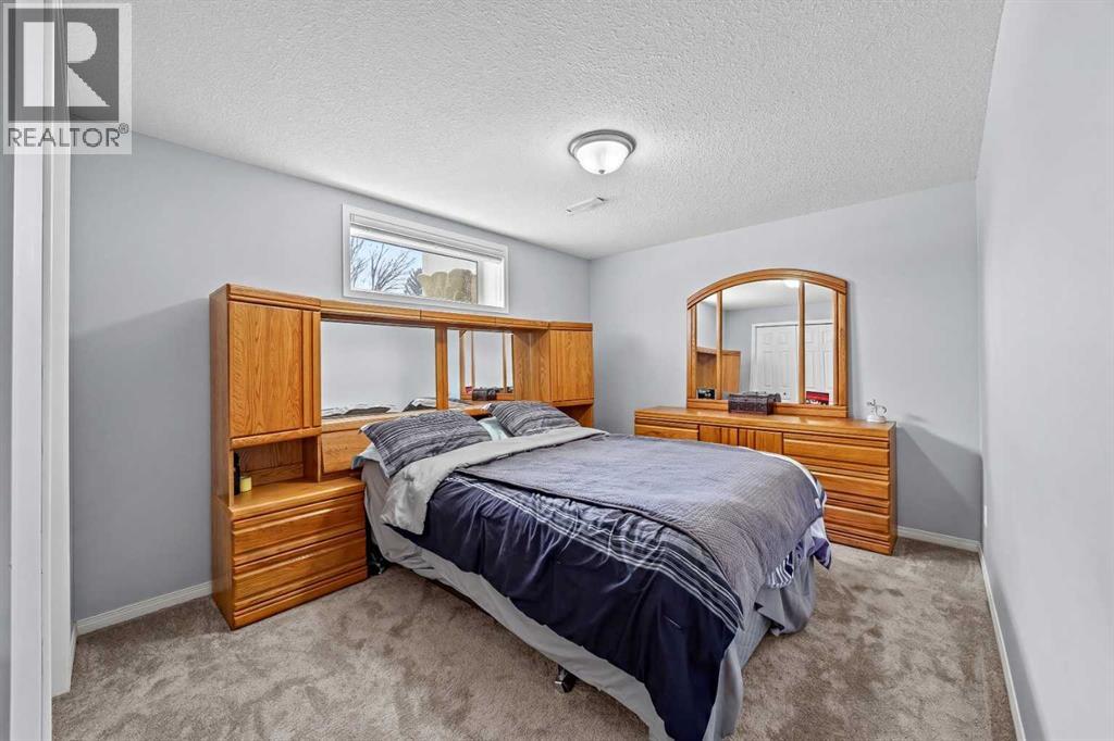 187 West Lakeview Circle, Chestermere, Alberta  T1X 1H7 - Photo 36 - A2308914