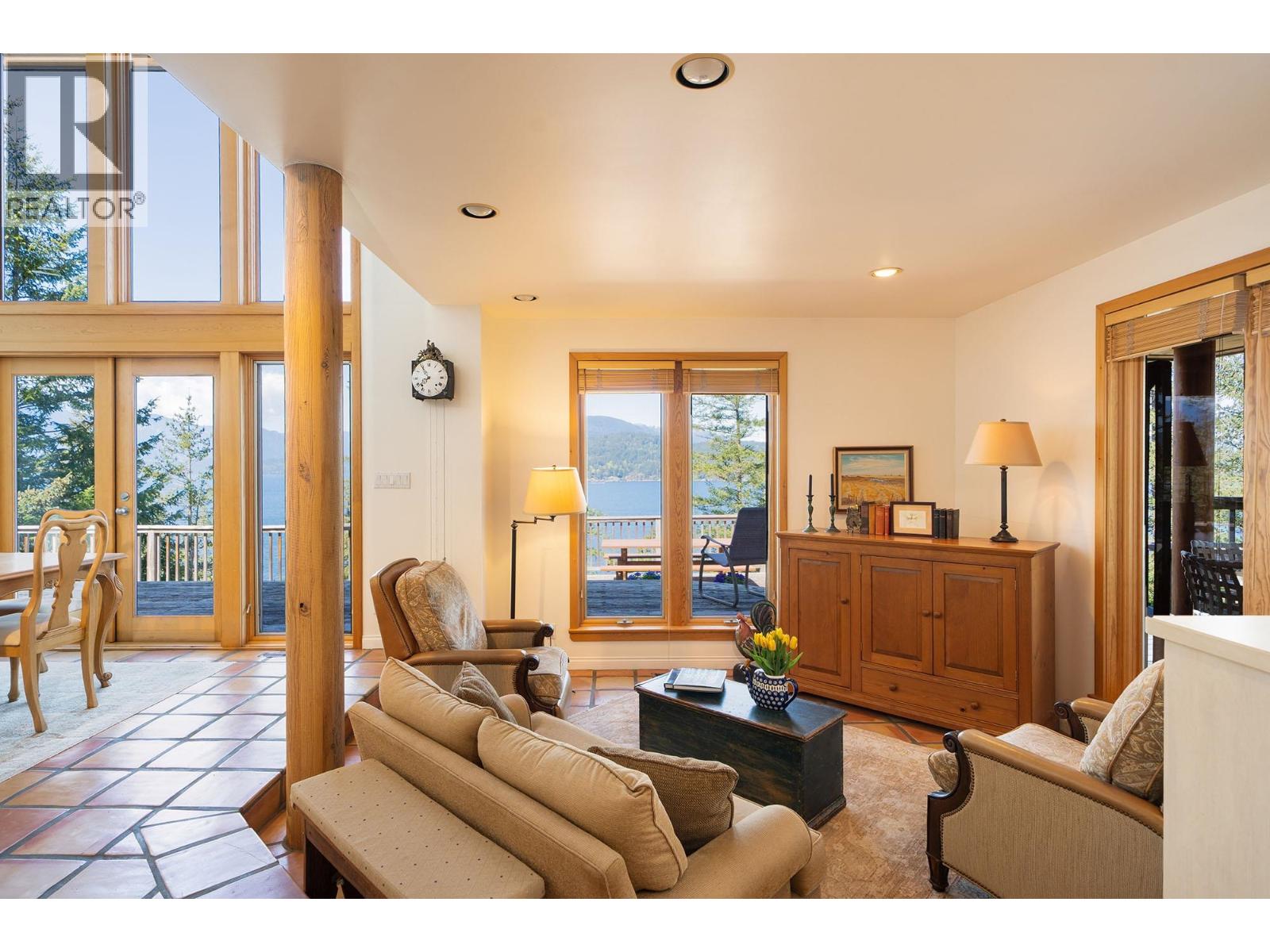 520 Smugglers Cove Road, Bowen Island, British Columbia  V0N 1G1 - Photo 14 - R3119397