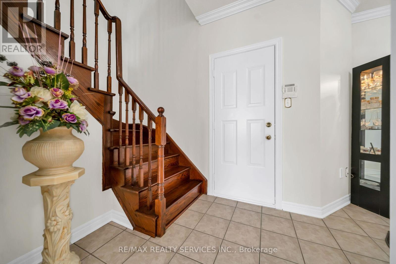 82 Footbridge Crescent, Brampton, Ontario  L6R 0T8 - Photo 10 - W13141046