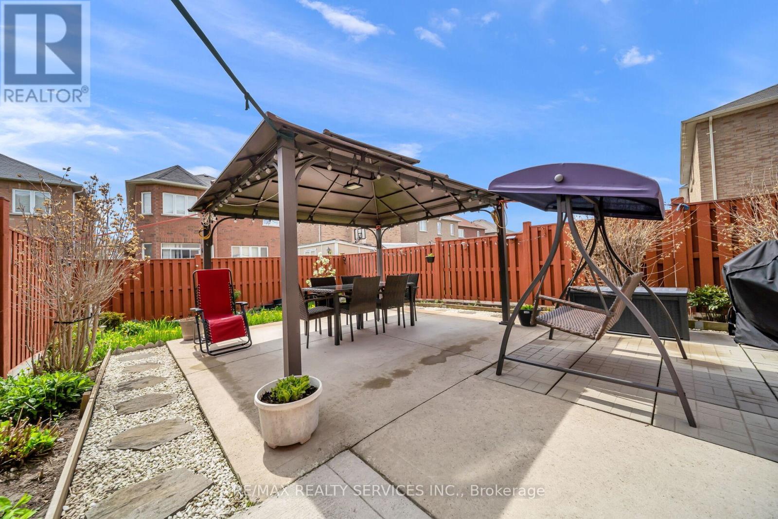 82 Footbridge Crescent, Brampton, Ontario  L6R 0T8 - Photo 36 - W13141046