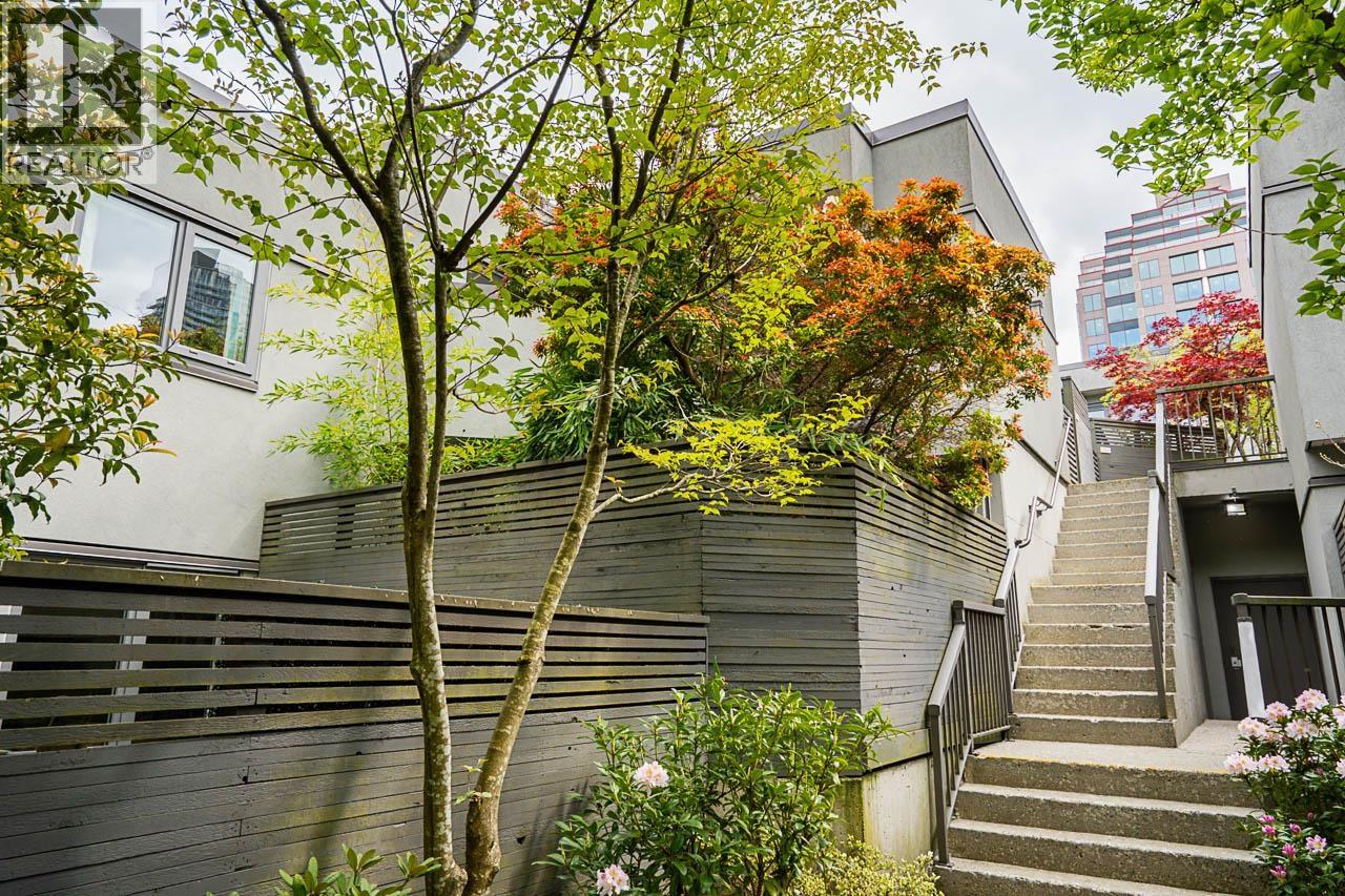 1304 West 7th Avenue, Vancouver, British Columbia  V6H 3W5 - Photo 31 - R3124550