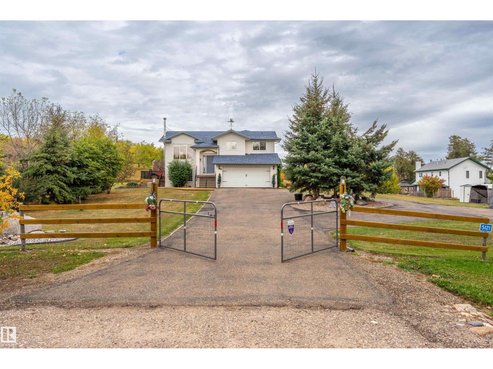 5121 Pine DR, cherry grove, Alberta