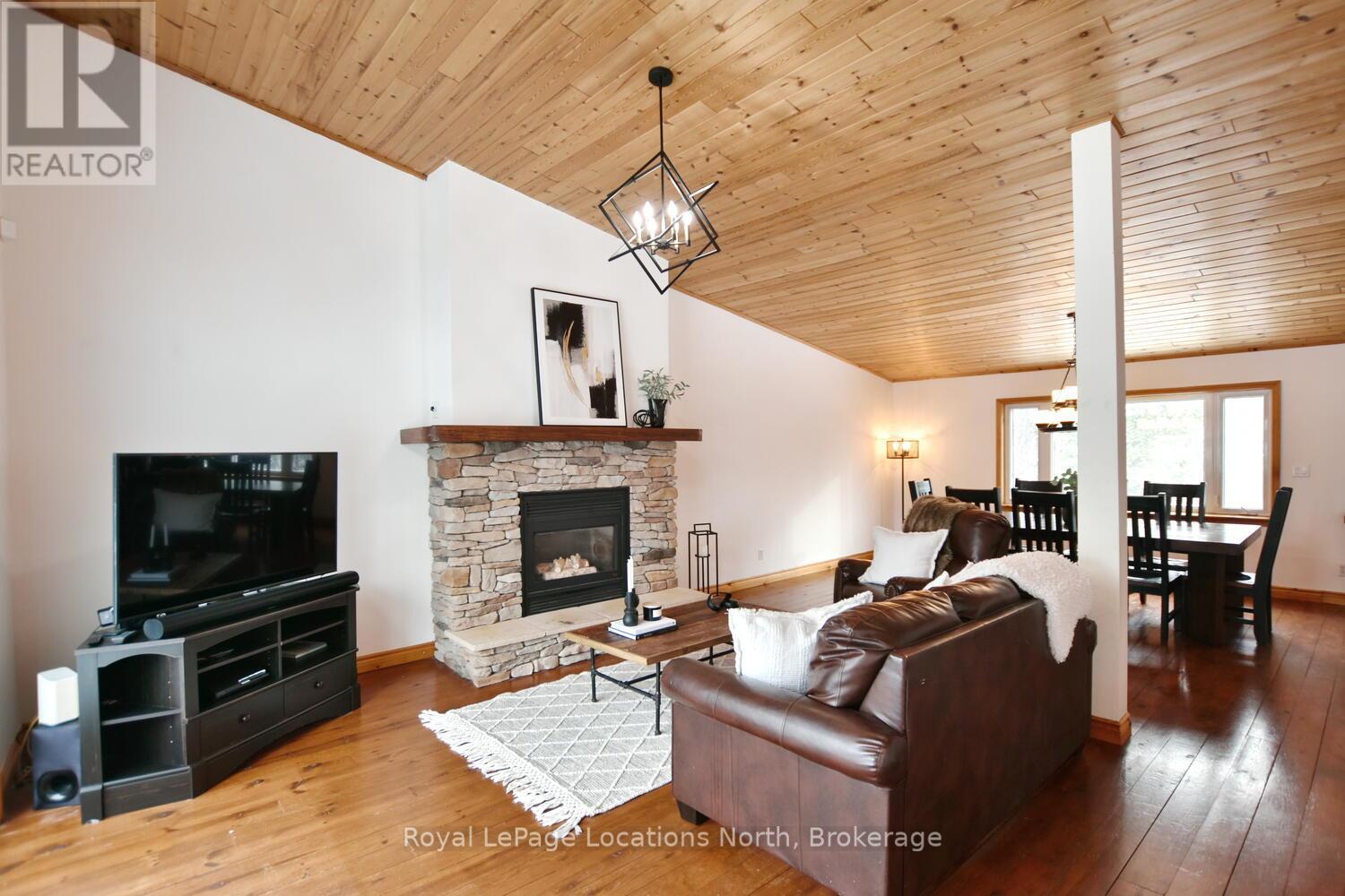 111 Martin Grove, Blue Mountains, Ontario  L9Y 0N5 - Photo 19 - X12816964