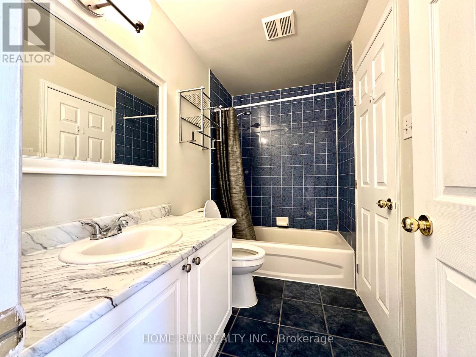 135 Kinross Private, Ottawa, Ontario  K2K 3P9 - Photo 15 - X13141072