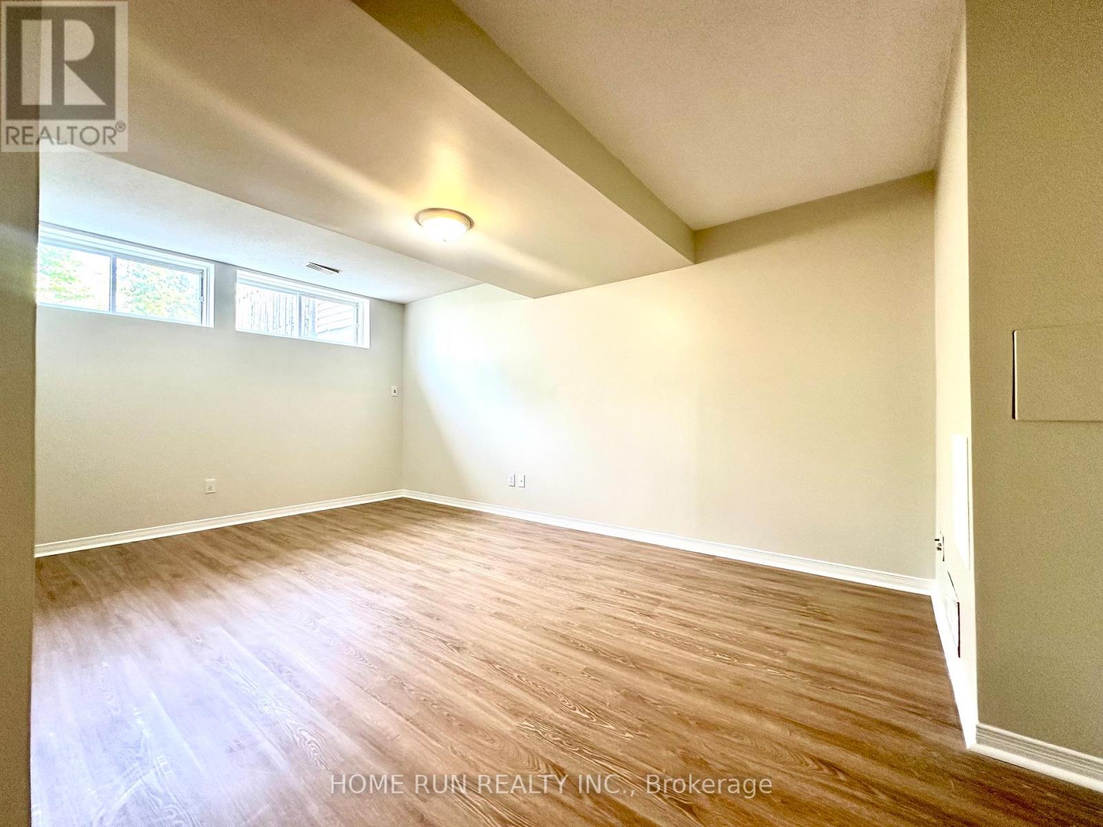 135 Kinross Private, Ottawa, Ontario  K2K 3P9 - Photo 18 - X13141072