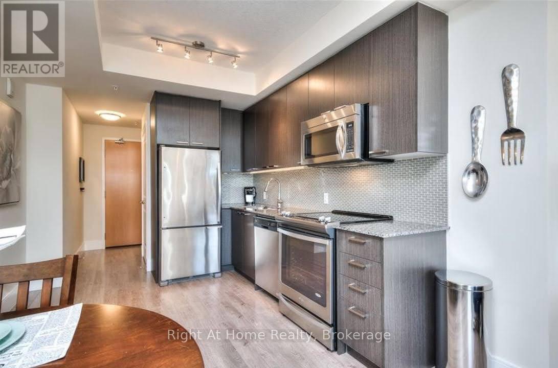 117 - 155 St Leger Street, Kitchener, Ontario  N2H 0B9 - Photo 2 - X13141068