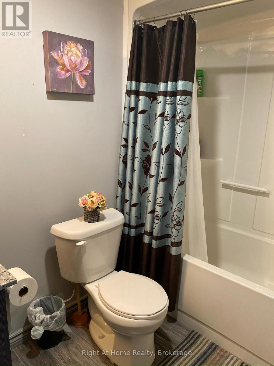 G310 - 275 Larch Street, Waterloo, Ontario  N2L 0J4 - Photo 16 - X13141070