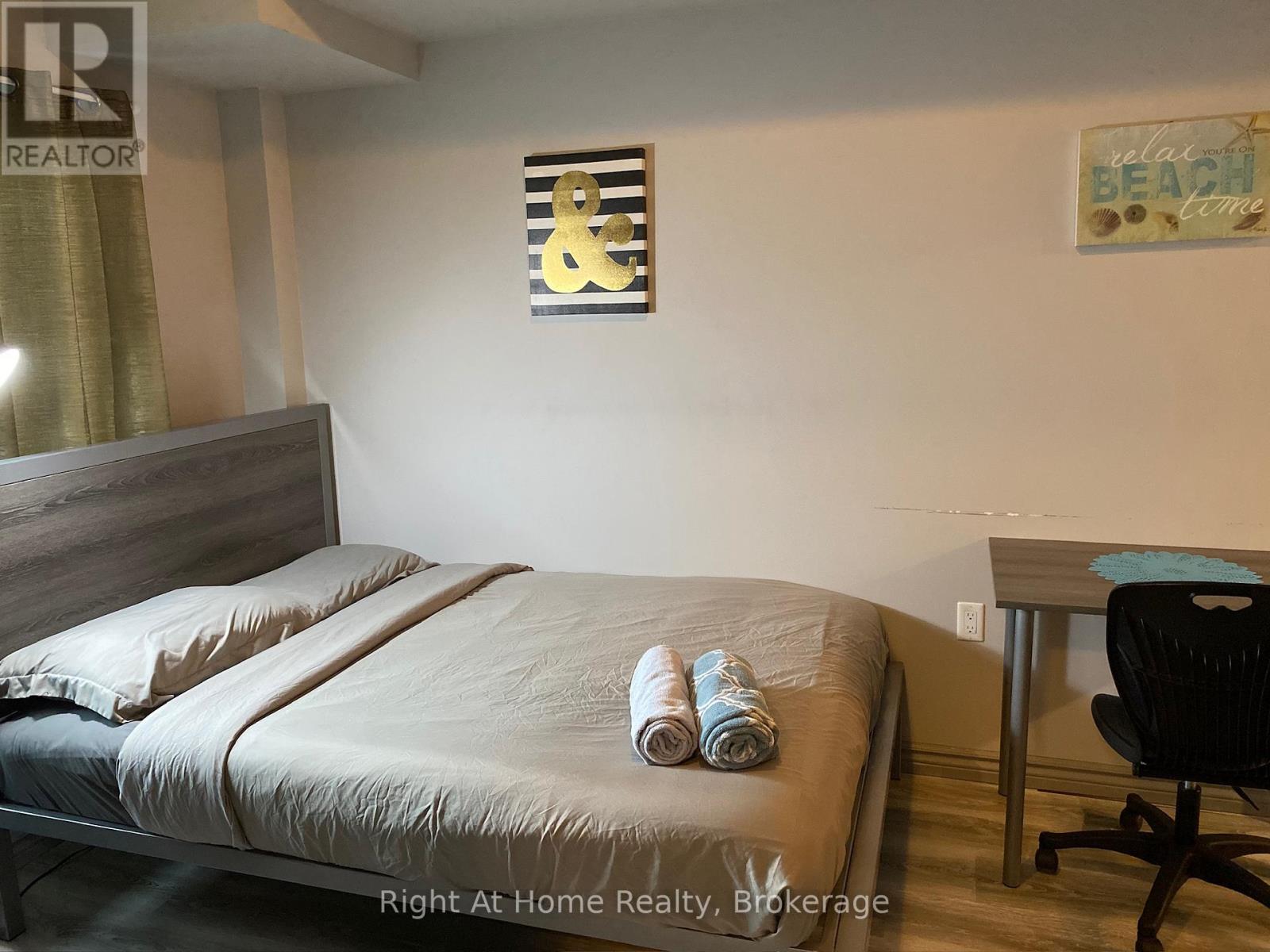 G310 - 275 Larch Street, Waterloo, Ontario  N2L 0J4 - Photo 17 - X13141070