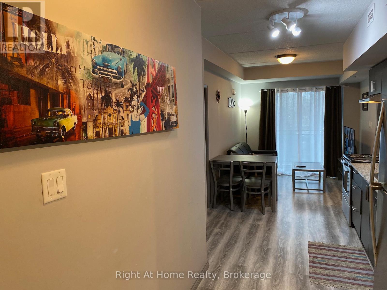 G310 - 275 Larch Street, Waterloo, Ontario  N2L 0J4 - Photo 4 - X13141070