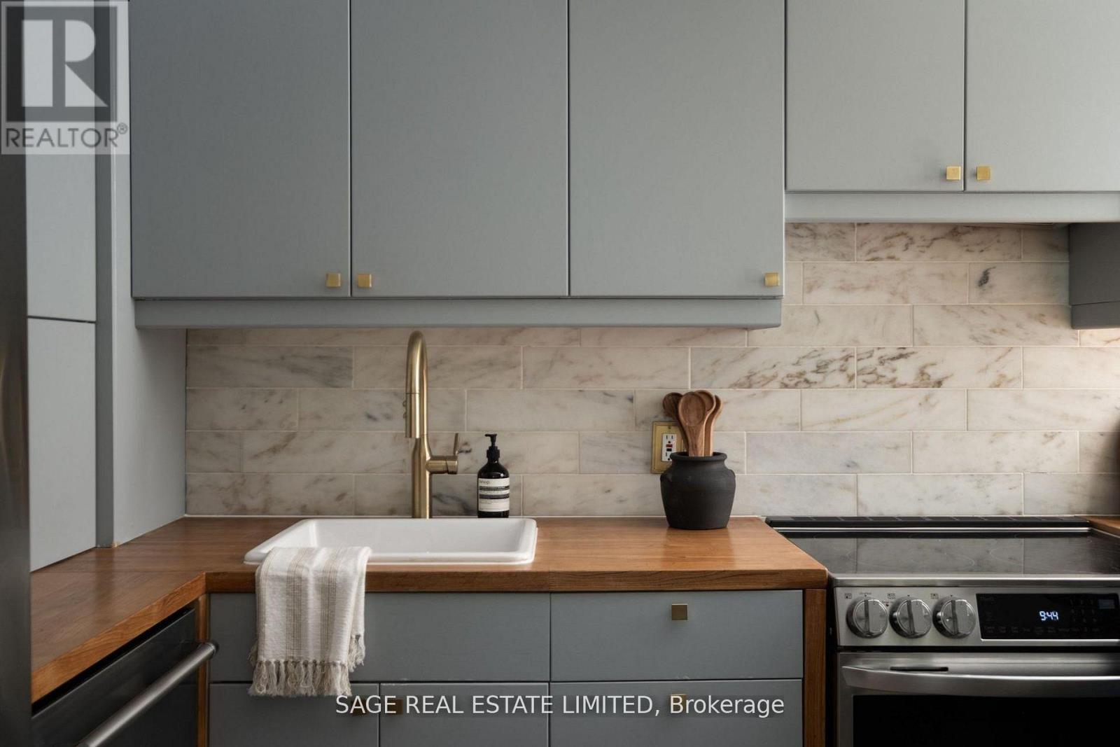 438 Sumach Street, Toronto, Ontario  M4X 1V7 - Photo 8 - C13141052