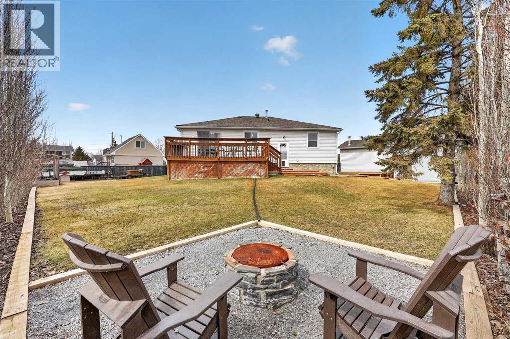 211 1 Avenue SE, Langdon, Alberta