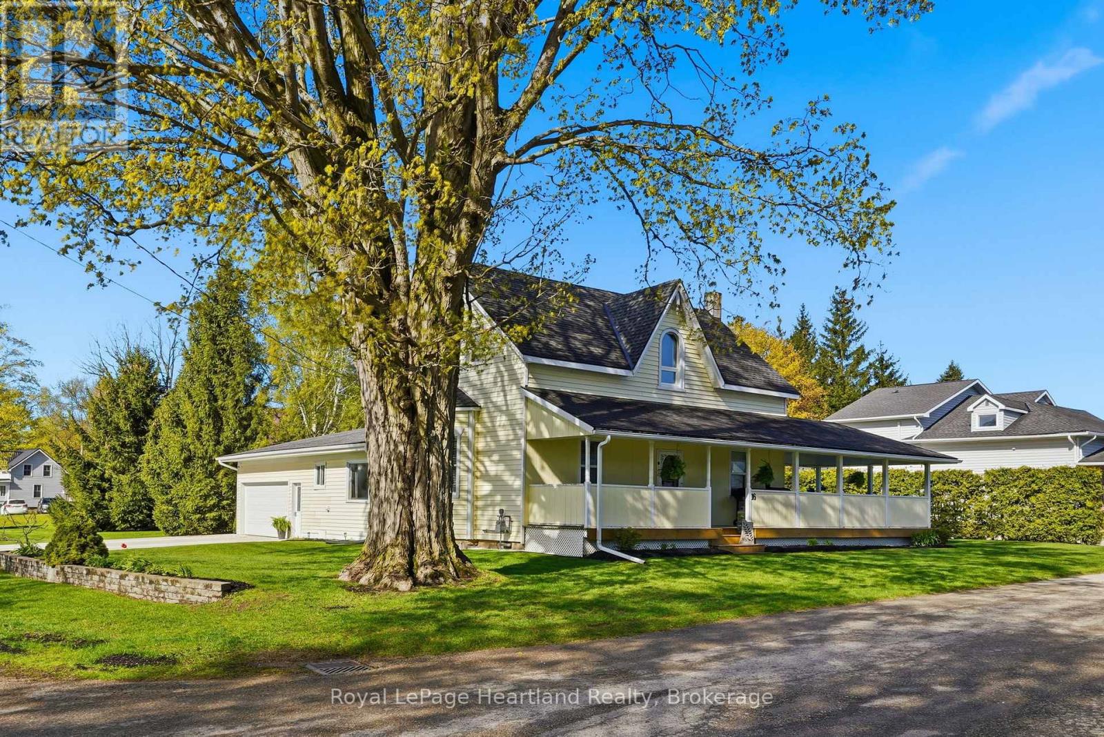 16 KING STREET, Huron East, Ontario